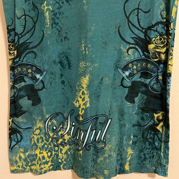 Sinful T Shirt Size Large - Picture 8 of 14